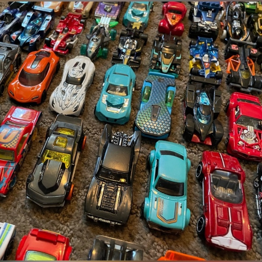 Bundle of 20 Hot Wheels Car for, $15.00
Pre Owned ( Mattel) - Picture 8 of 16